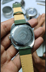 Load image into Gallery viewer, Vintage HMT Kohinoor Para Shock 17 Jewels Code 0.U17 Watch
