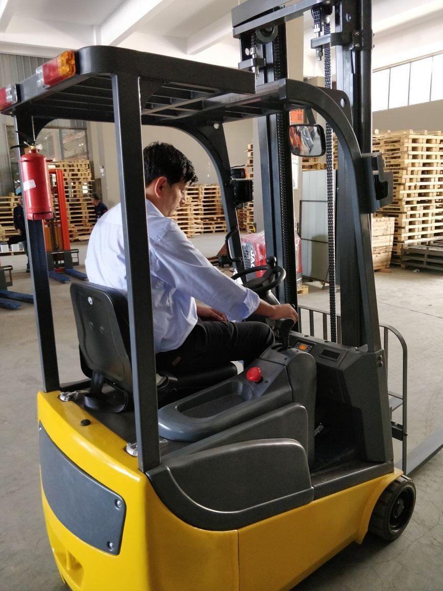 3 Wheel Electric Forklifts