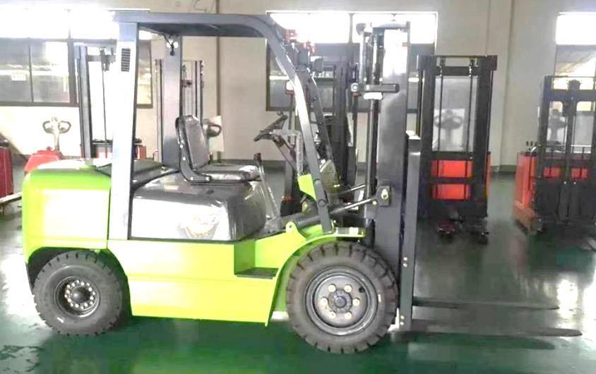 4 Wheel Electric Forklifts