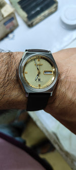 Load image into Gallery viewer, Vintage Allwyn Automatic 21 Jewels  Code 6.M1 Watch
