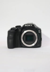 Used Sony A3500 with 18-50mm E4-5.6 Lens