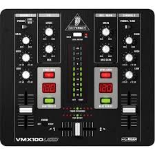 Behringer VMX100 USB PRO Mixer