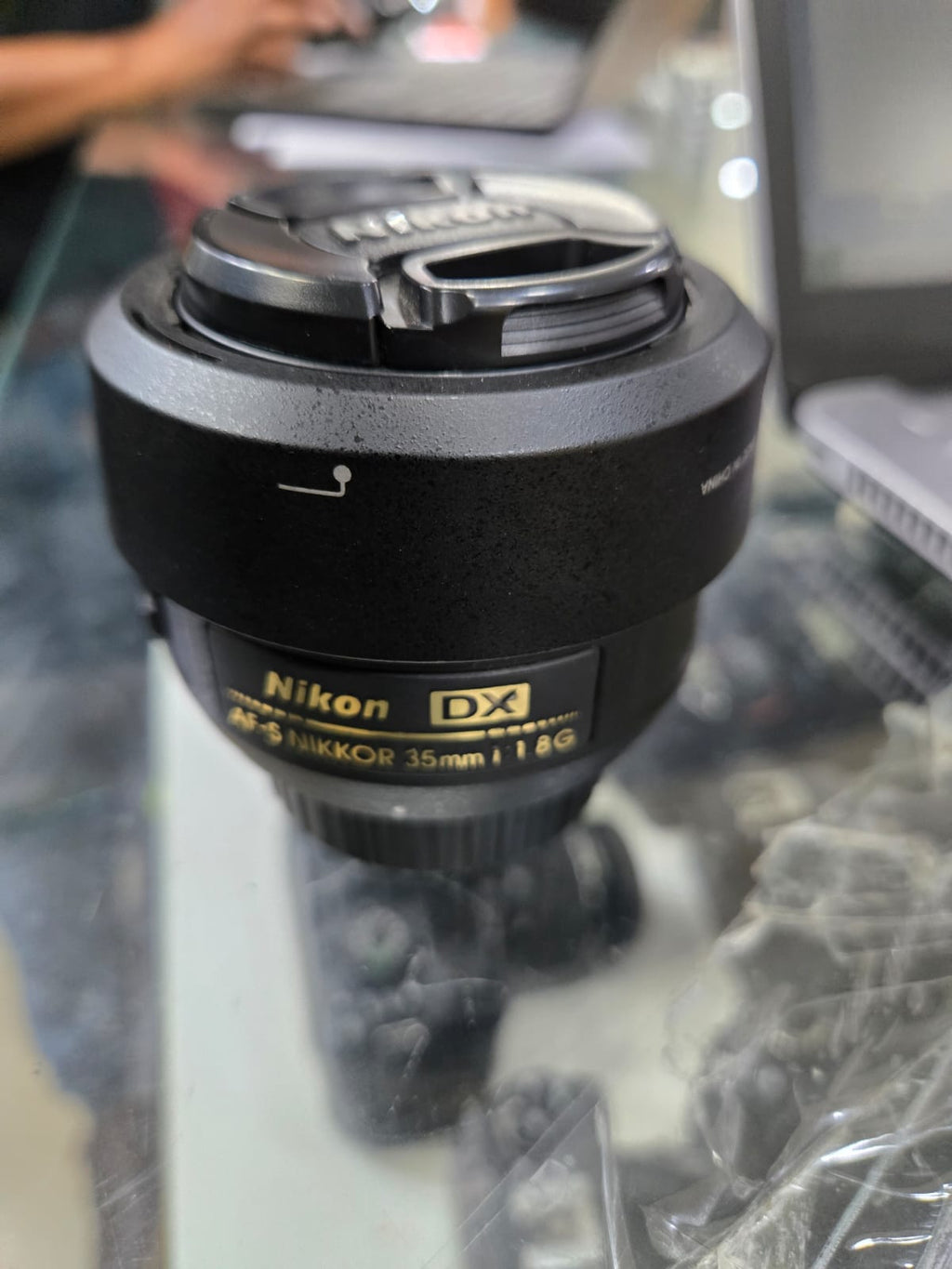 Used Nikon Af-S Dx Nikkor 35Mm F/1.8G Lens,Black