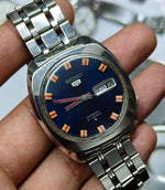 गैलरी व्यूवर में इमेज लोड करें, Vintage Seiko 5 Automatic 21 Jewels Watch 977451
