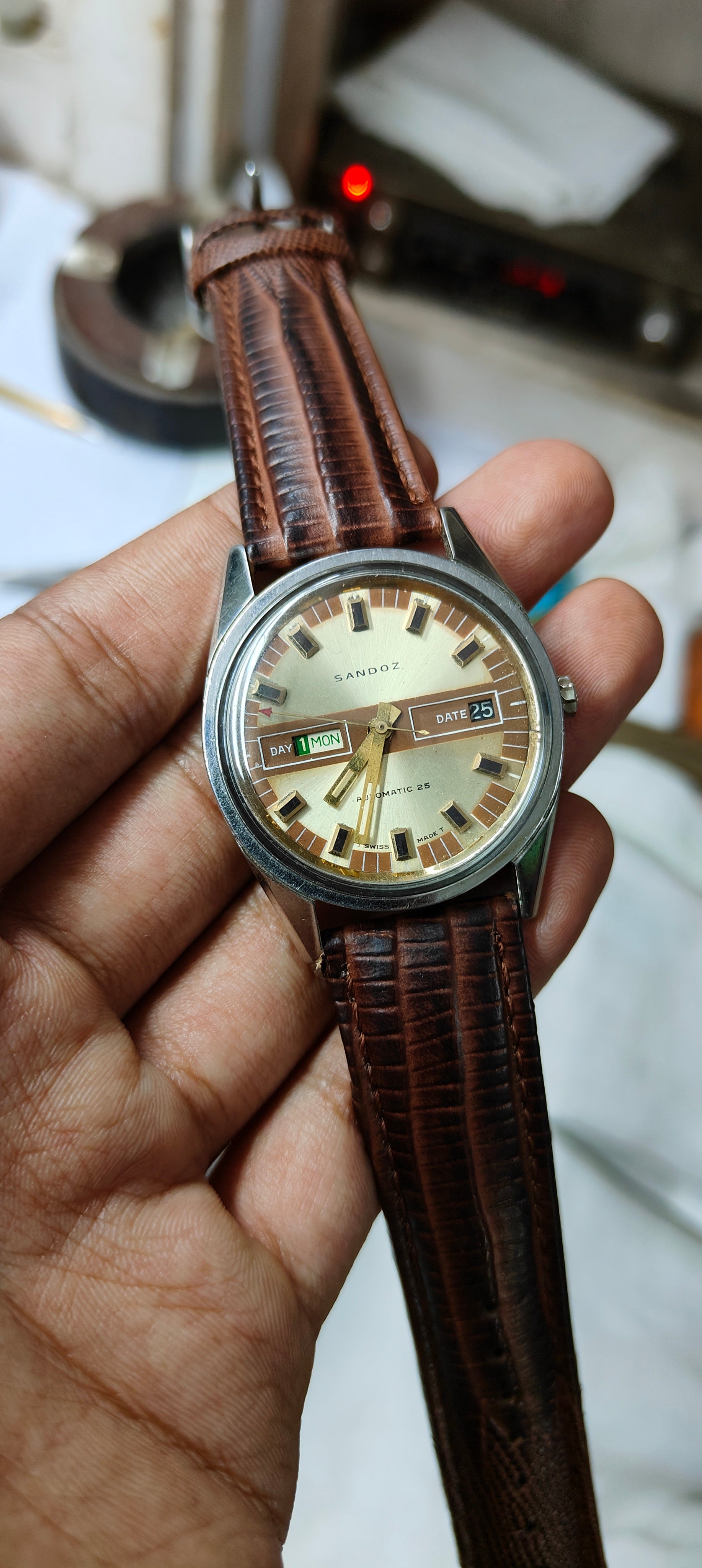 Vintage Sandoz Automatic 25 Jewels Code 24.M3