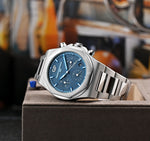 Load image into Gallery viewer, Pre Owned Girard-Perregaux Laureato Men Watch 81020-11-431-11A-1
