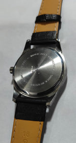 Load image into Gallery viewer, Vintage HMT Janata Red Devnagari 1980&#39;s Watch 1.7
