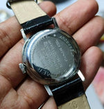 Load image into Gallery viewer, Vintage Roamer Automatic 44 Jewels Code 27.M3 Watch
