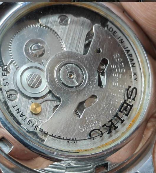 Vintage Seiko 5 Automatic 23 Jewels Watch 7526