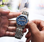 Load image into Gallery viewer, Pre Owned Omega Seamaster Men Watch 210.20.42.20.03.002
