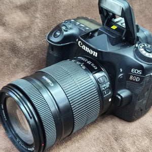 Used Canon EOS 80D 24.2MP Digital SLR Camera Black + EF-S 18-55mm STM Lens Kit