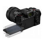 गैलरी व्यूवर में इमेज लोड करें, Used Panasonic Lumix S5 FullFrame Mirrorless Camera with Lumix S 20-60mm Lens

