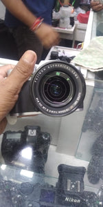 गैलरी व्यूवर में इमेज लोड करें, XF 18-55 मिमी F2.8 OIS लेंस मिररलेस कैमरा के साथ प्रयुक्त Fujifilm XT 20
