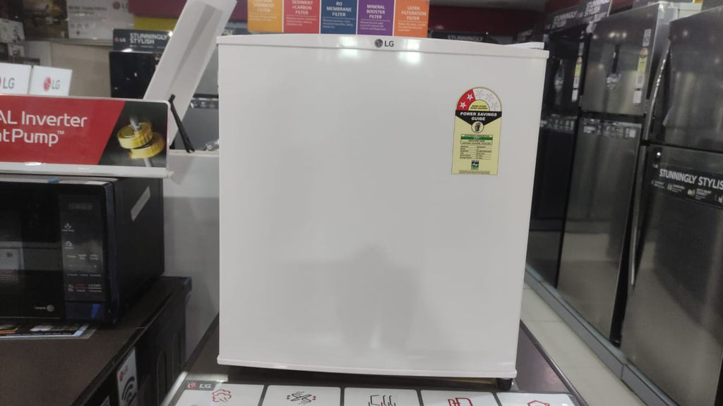 LG 45L, Super Stylish Bedroom Refrigerator Super White, GL-M051RSWC