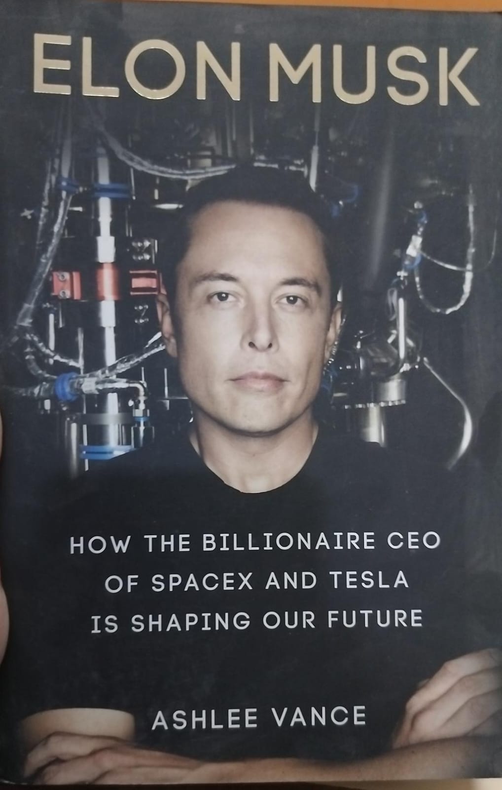 (Used) Elon Musk: How The Billionaire Ceo Of Spacex And Tesla Is Shaping Our Future (paperback)