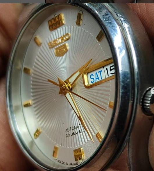 Vintage Seiko 5 Automatic 23 Jewels Watch 7526