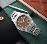 Load image into Gallery viewer, Pre Owned Girard-Perregaux Laureato Watch Men 81005-11-3154-1CM
