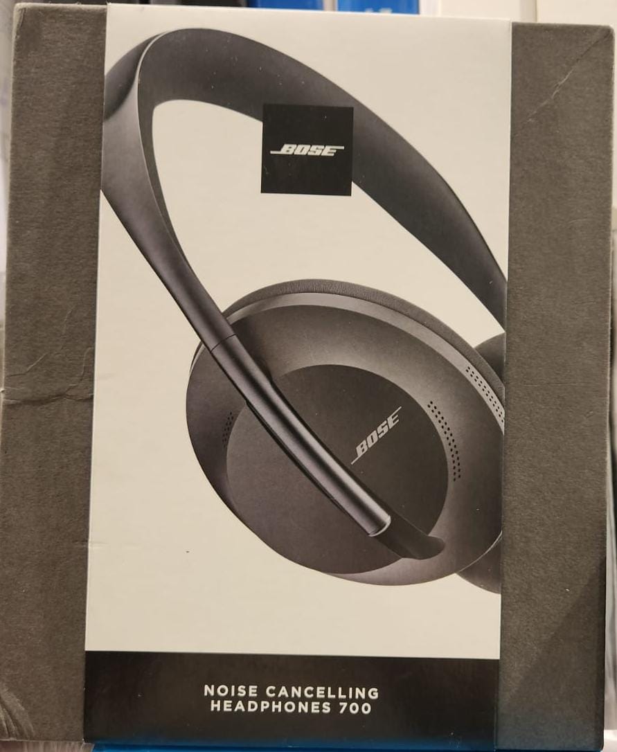 Bose Noise Cancelling 700 Bluetooth Wireless Over Ear Headphones with Mic for Clear Calls & Alexa Enabled and Touch Control Black