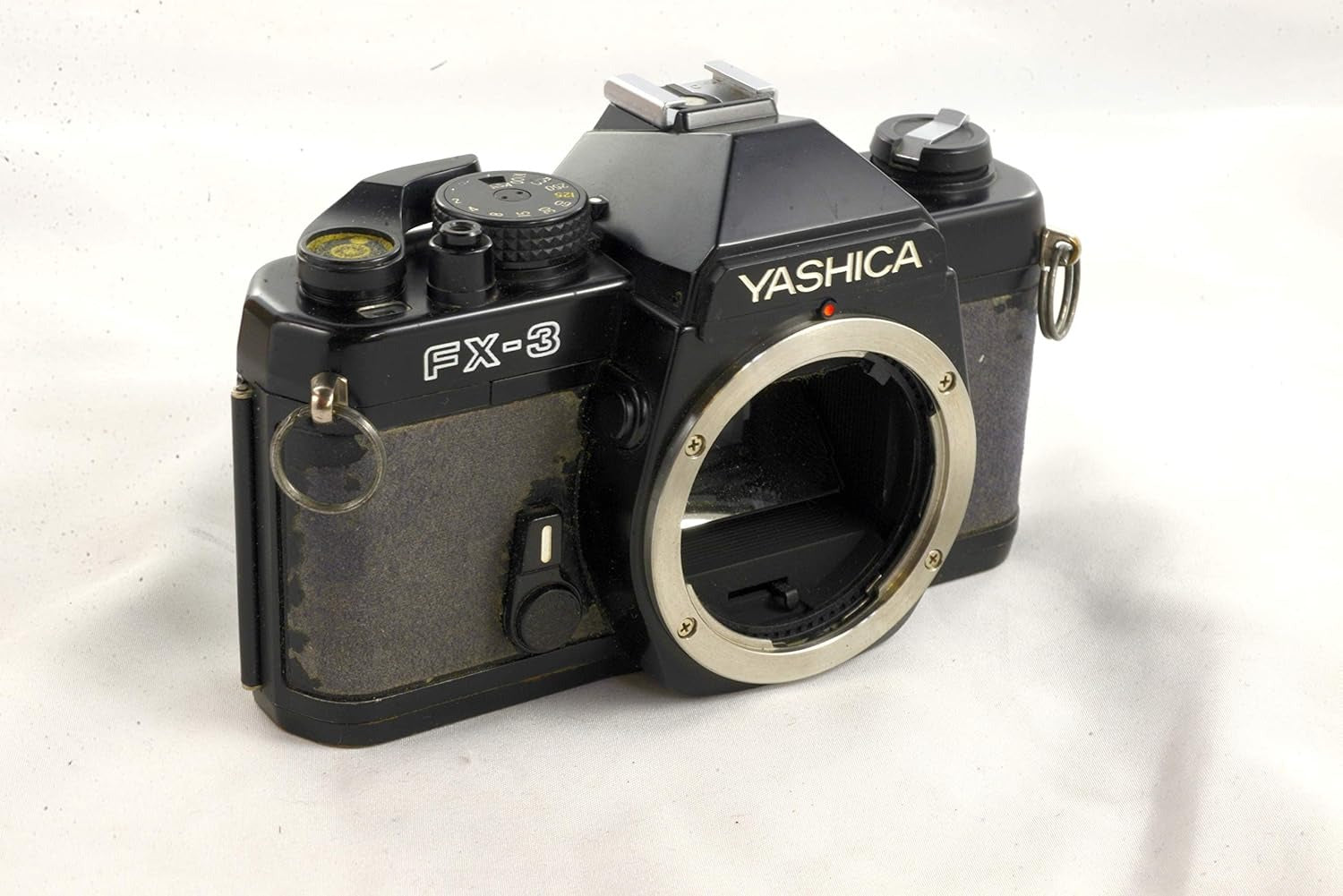 Vintage Yashica FX-3 35mm film SLR camera