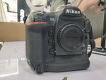 Load image into Gallery viewer, Used Nikon D5 Body Pre owned
