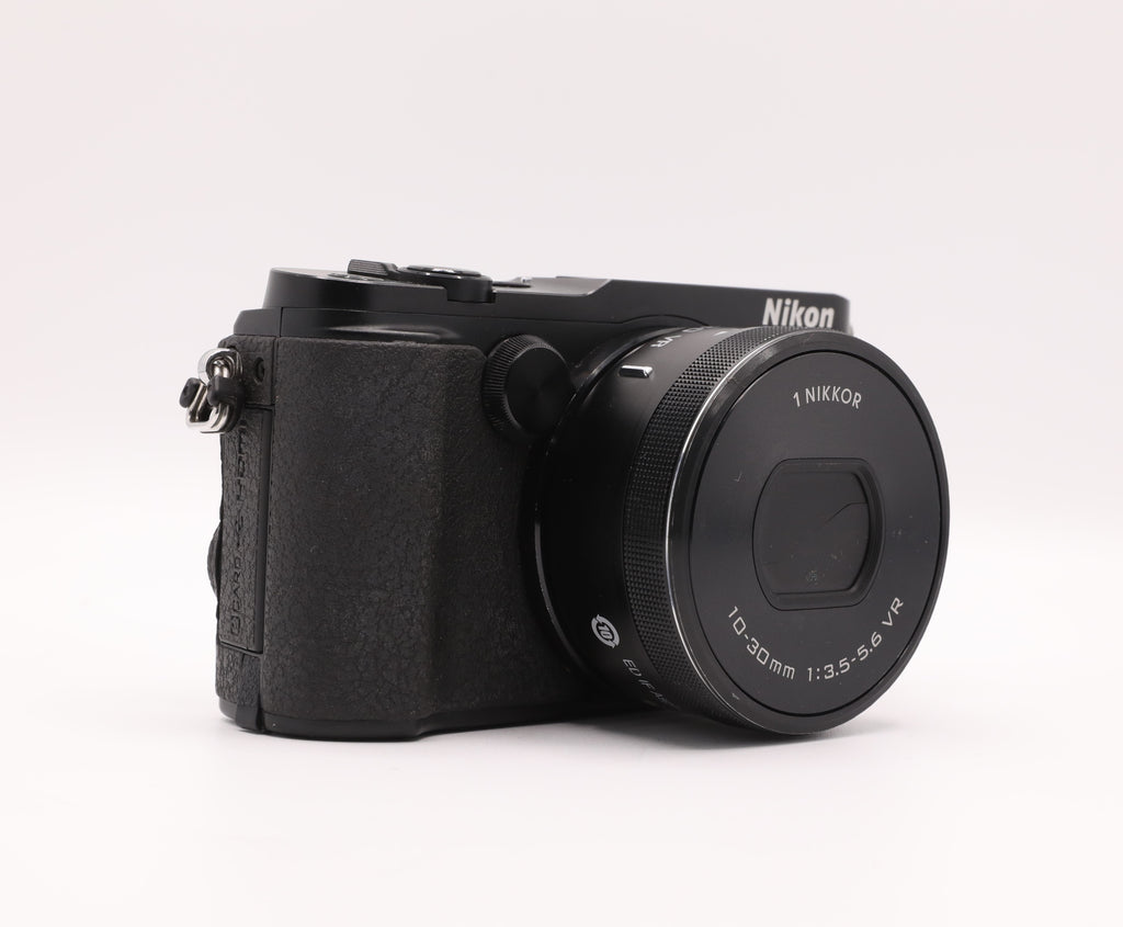 Used Nikon 1 V3 10 30mm pd bk kit