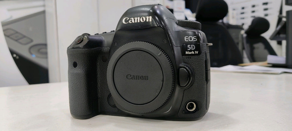 प्रयुक्त Canon Eos 5D IV बॉडी