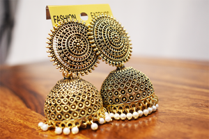 Detec Homzë Round Earrings - White and Golden 
