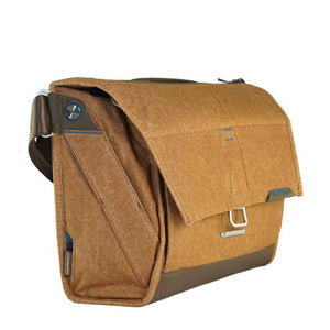 Peak Design Everyday Messenger 13 Inch Heritage Tan