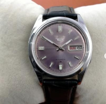 Vintage Authentic Seiko5 Automatic Salmon Dial Watch