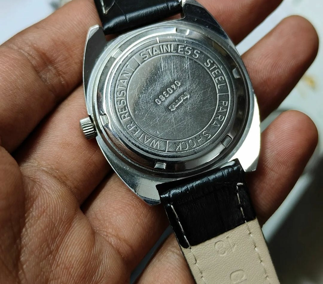 Ladies' 1997 Duo-Tone Universal Genève Quartz Watch – Finchley Watches