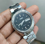 Load image into Gallery viewer, Vintage Seiko Automatic 21 Jewels Code 2.M1 Watch

