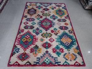 Floral Pattern Wool Hand Tufted Carpet - Multicolor