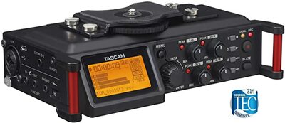 डीएसएलआर कैमरे के लिए टैस्कम डीआर-70डी 4-ट्रैक पोर्टेबल ऑडियो रिकॉर्डर
