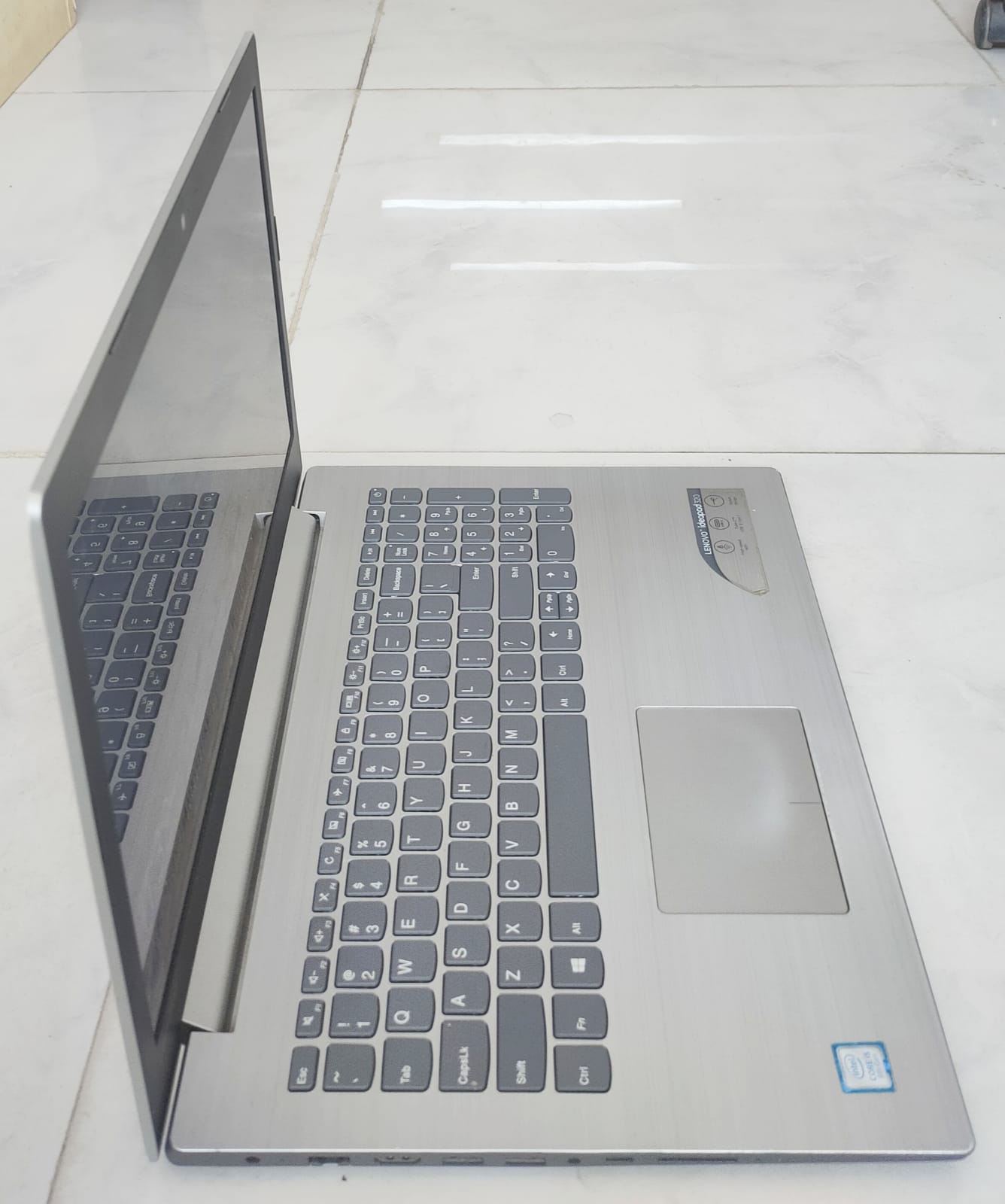SSD हाई स्पीड लैपटॉप के साथ लेनोवो प्रीमियम कंडीशन हाई कॉन्फिग टच स्क्रीन का उपयोग किया गया