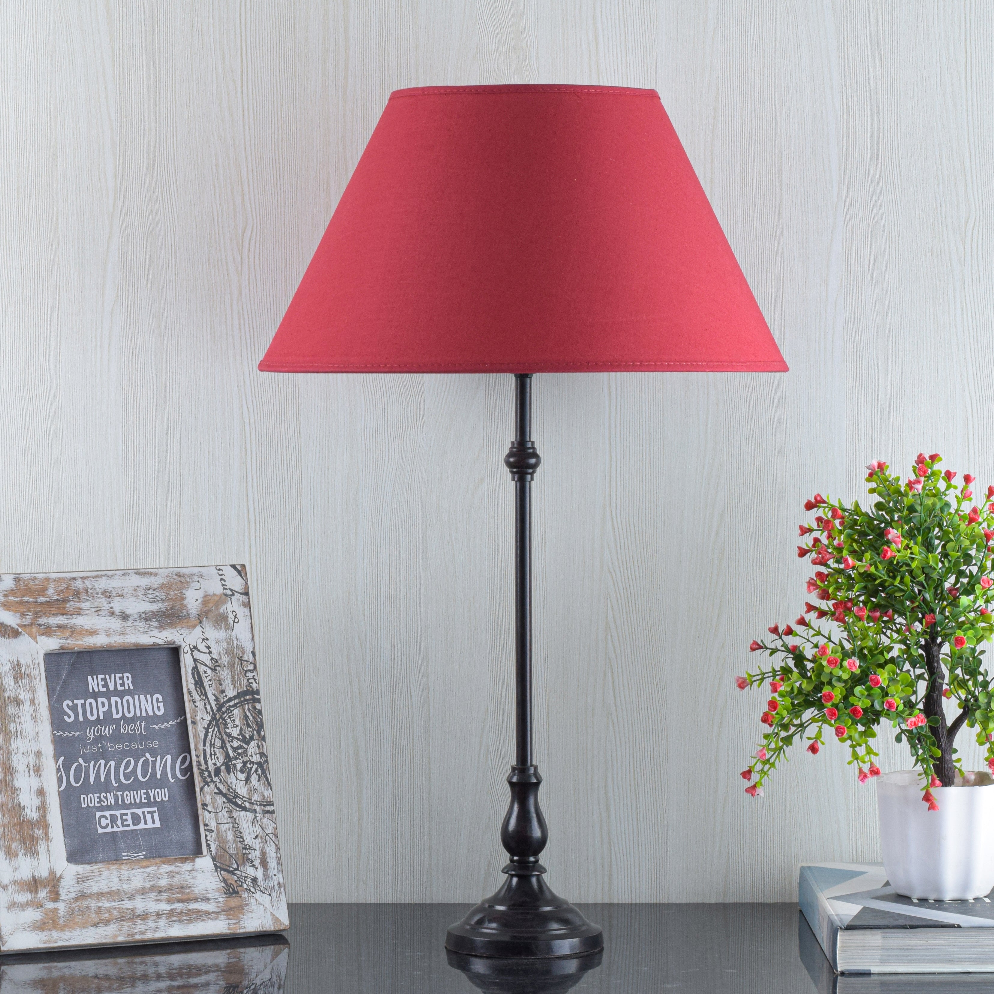 Detec Metal  Table Lamp