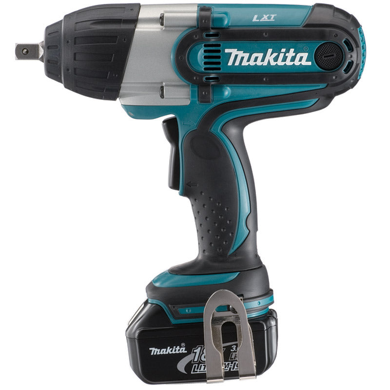 Makita Cordless Impact Wrench DTW450RFE Rapid Charger (DC18RC), 2 x 18V 3.0Ah Batteries (BL1830B)