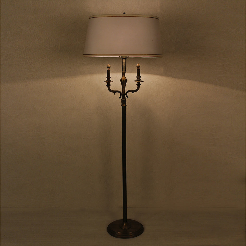 Detec™ Brass Floor Lamp