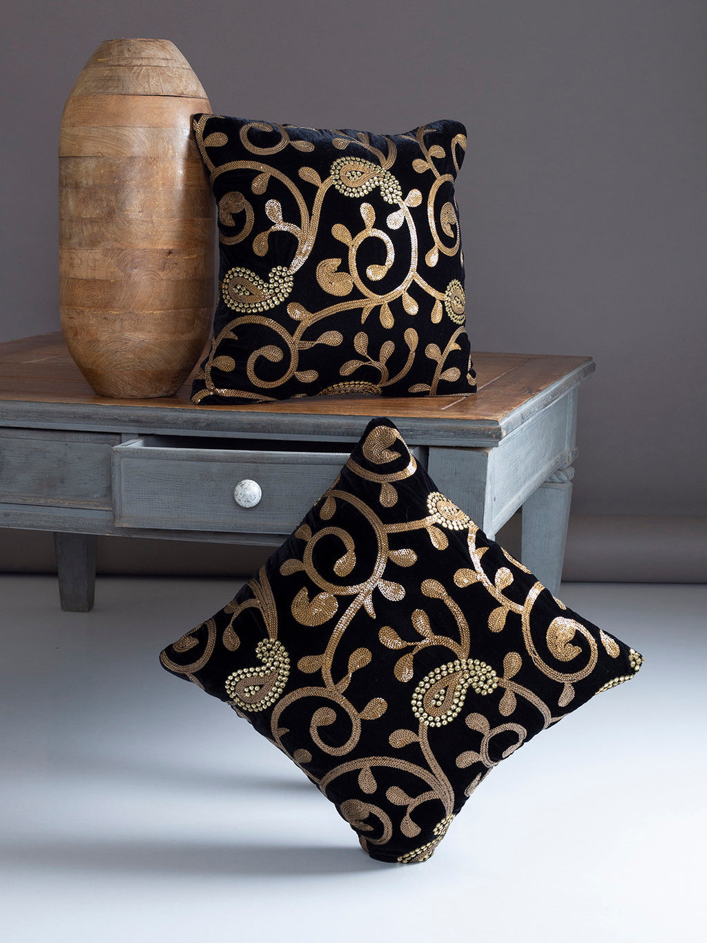Detec™ Hosta Embellished 16 x 16 inches Velvet Cushion Cover