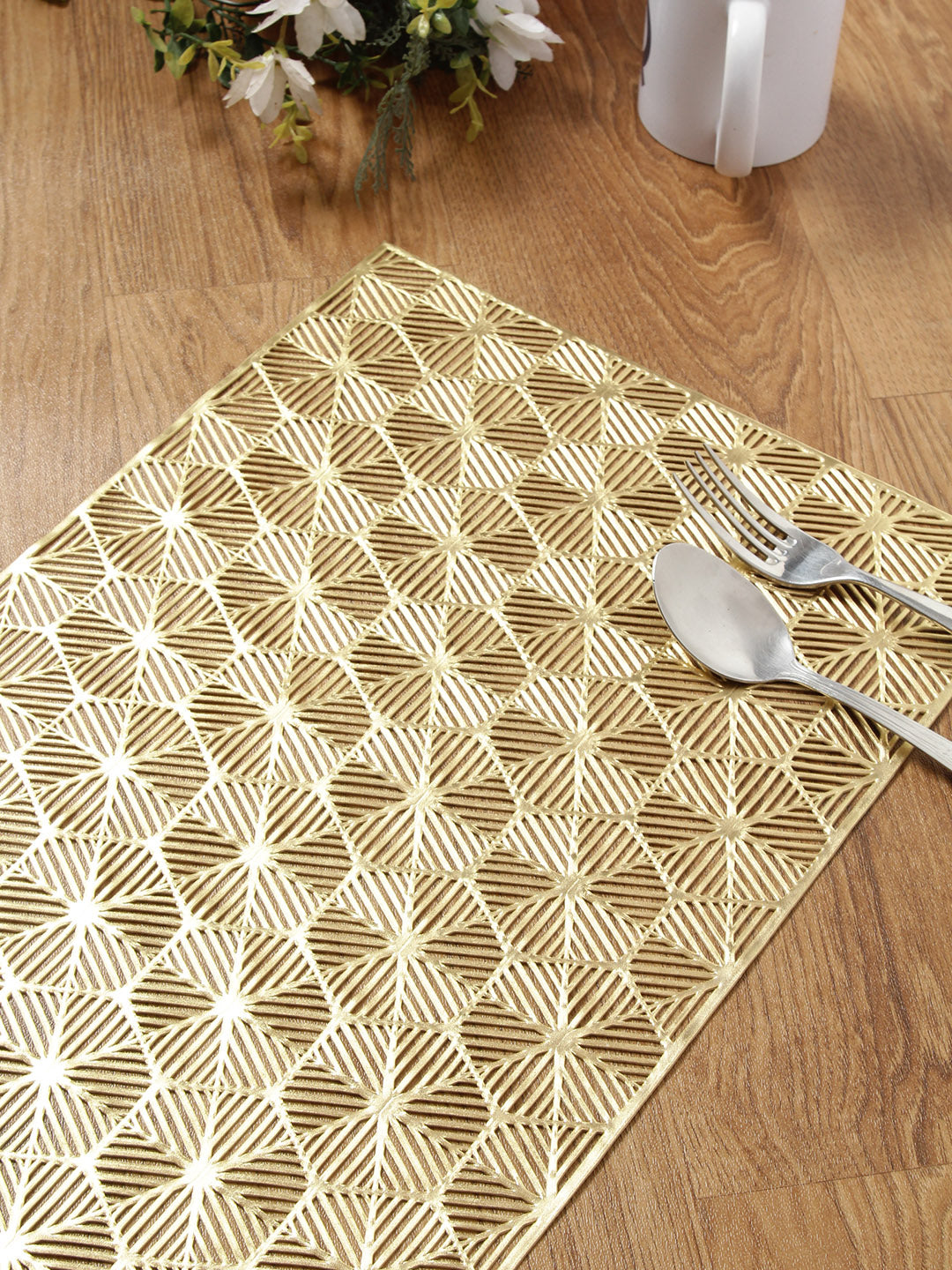 Detec™ Hosta Geometric Golden Shaped Leatherite Rectangular Table Place Mats