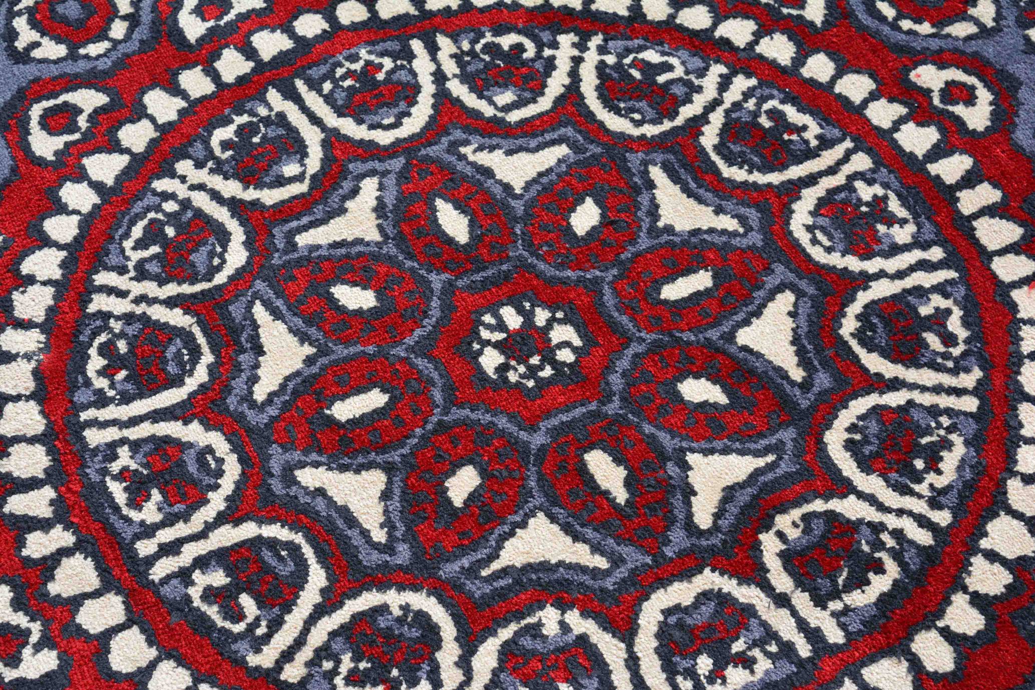 Detec™ Presto Round Ethnic Polyester Carpet 