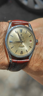 Load image into Gallery viewer, Vintage Titoni Airmaster Rotomatic 41 Jewels Day/Date Code 22.M17 Watch
