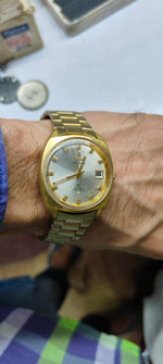 Load image into Gallery viewer, Vintage Titoni Airmaster 30 Jewels Rotomatic Code 22.M14 Watch
