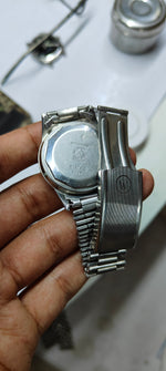 Load image into Gallery viewer, Vintage West End Watch Automatic 17 Jewels Code 29.U1
