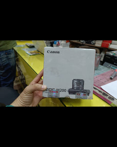 नया Canon Eos M200 मिररलेस कैमरा बॉडी लेंस 15-45 के साथ