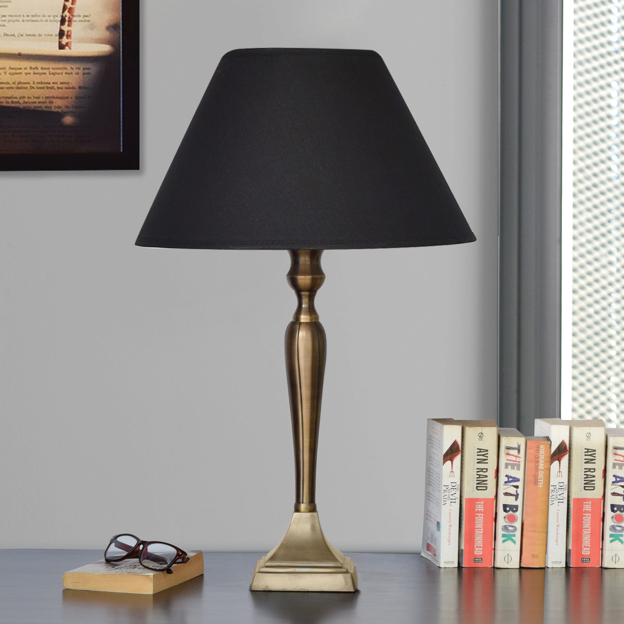 Detec Black Brass Table Lamp