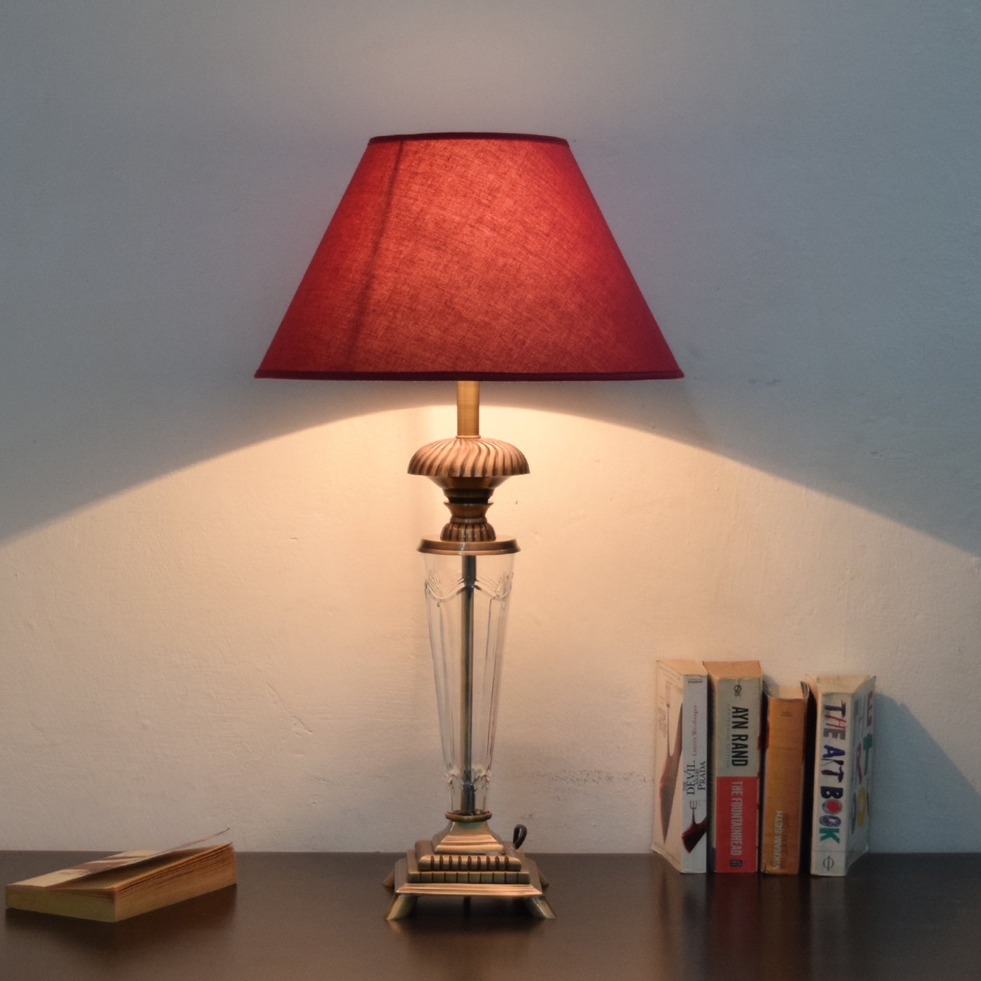 Detec Maroon Brass Table Lamp