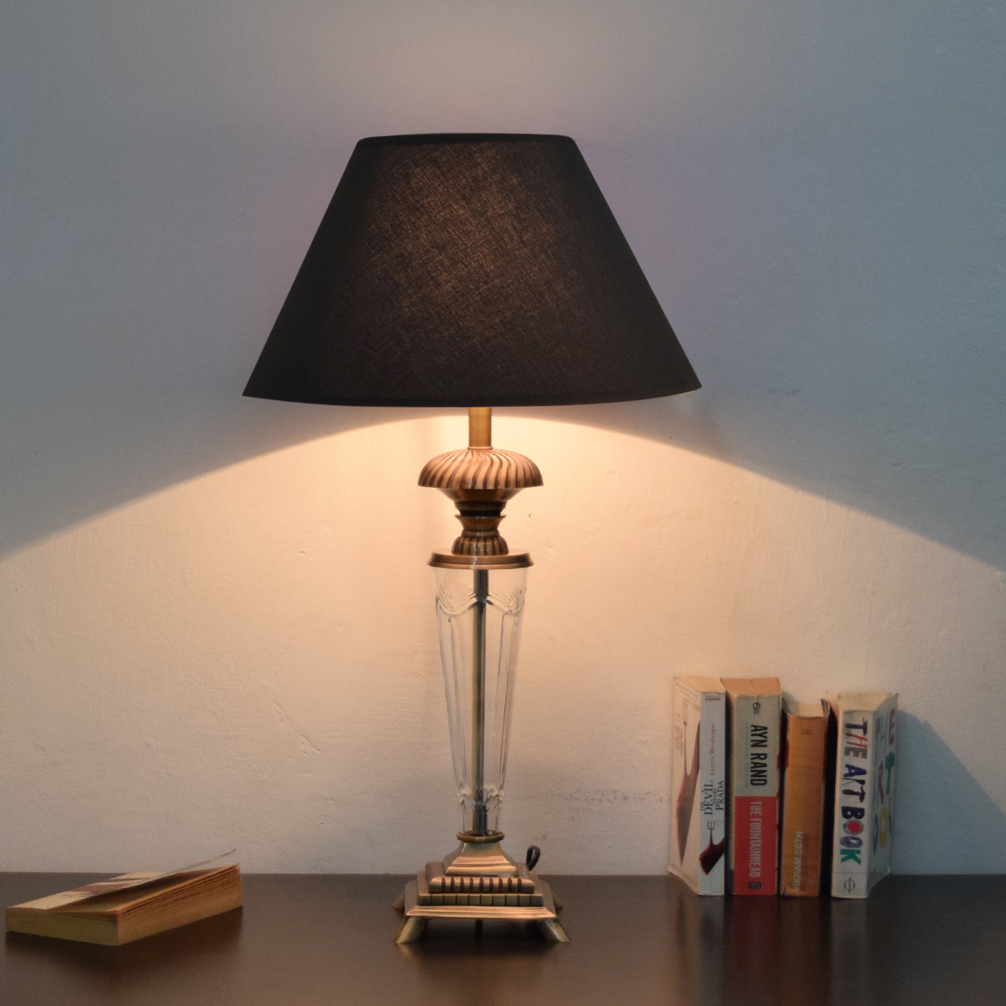 Detec Black Brass Table Lamp 