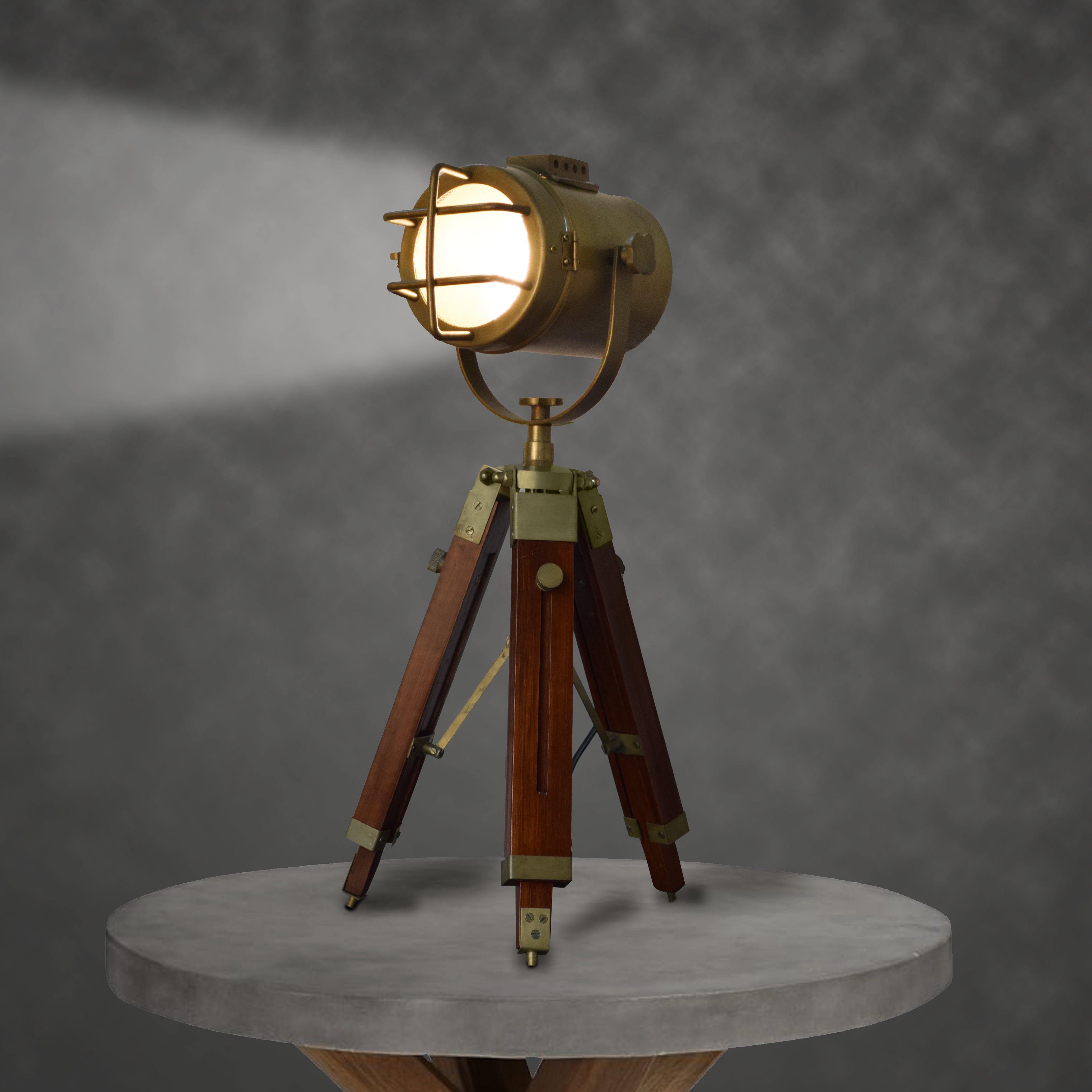Detec Wooden Spot Light Tripod Lamp