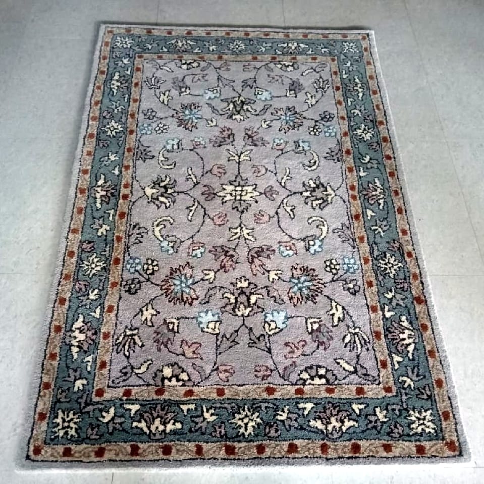 Detec™ Pattern Wool Hand Tufted Carpet