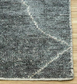 गैलरी व्यूवर में इमेज लोड करें, Detec™ Abstract Pattern Viscose Hand Woven Rug 
